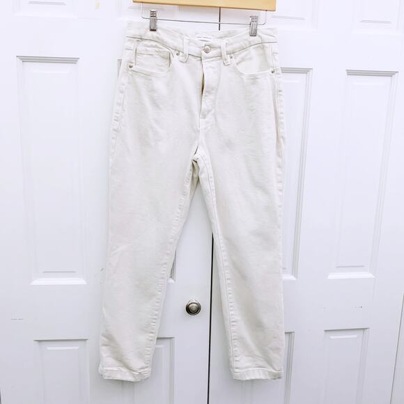 Good American Good Classic Slim Straight Jeans - Picture 4 of 9